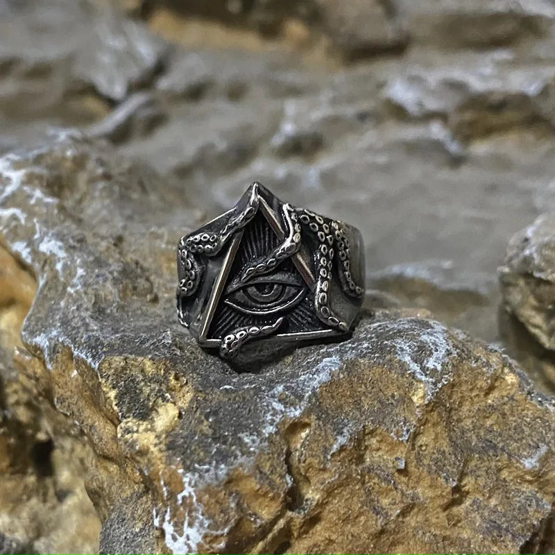 Herrenring mit oktopusartigen Augen im diabolischen Stil