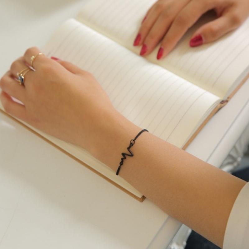 Einfaches Herzschlag Armband