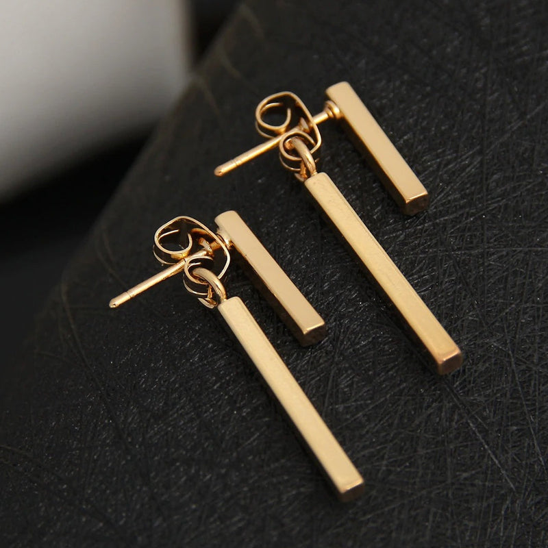 Einfache Und Minimalistische Bar Drop Modeohrringe