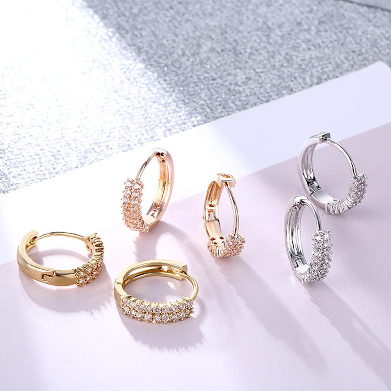 Kleine Ähe Runde Kubische Zirkonohrringe Mit Funkelnden Strasssteinen