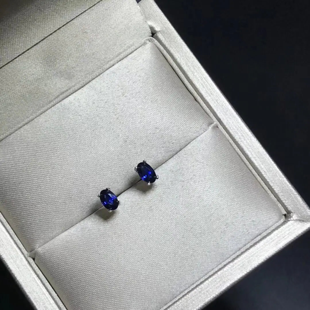 Exquisite S925 Silver Platinum Plated Stud Earrings with Natural Sri Lankan Sapphire
