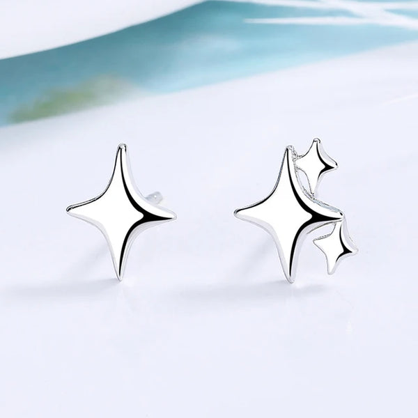 Silberfarbene Sternenohrringe für Mädchen Y2K Frauen Geschenke niedliche Bankettasymmetrie einfacher Ohrring Schmuck Dropshipping Großhandel