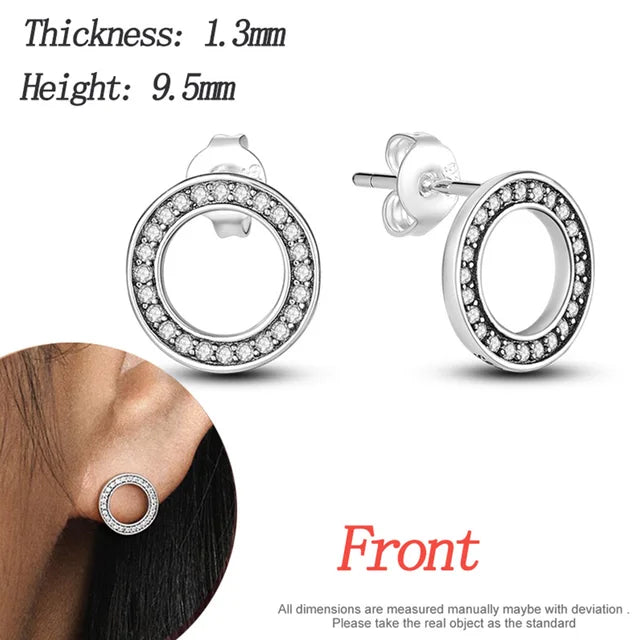 Luxuriöses Silber-Plattiertes Ohrstecker-Set mit kleinen Herzen, Federn und Kronen