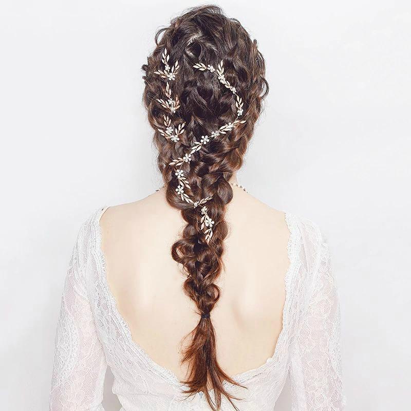 Atemberaubender Und Eleganter Strass Kopfstück Mit Rebstärke