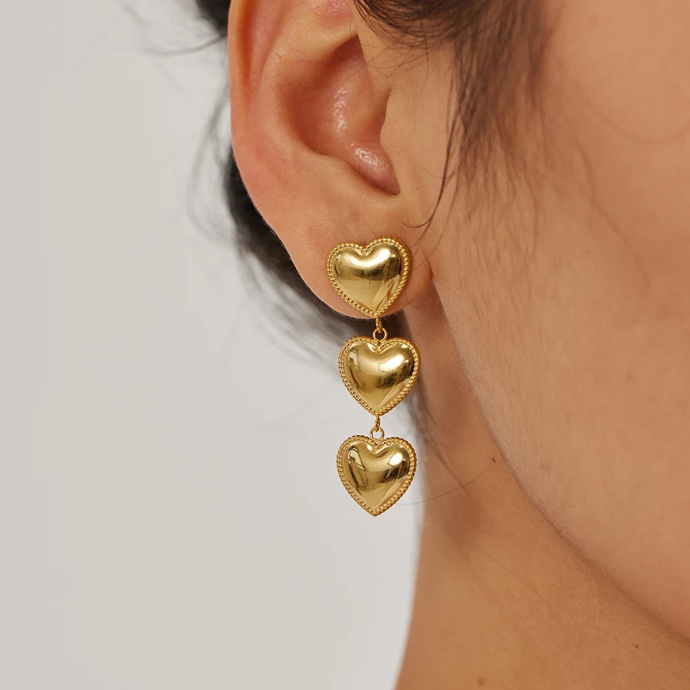 Elegante Statement Edelstahl Schmuck in Silberfarbe mit 18k Goldbeschichtung - Perfektes Geschenk zum Valentinstag