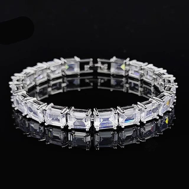 Edler Smaragdschliff Lab Diamant Armreif aus 14k Gold - Hochzeitsarmband für Frauen - Schmuck