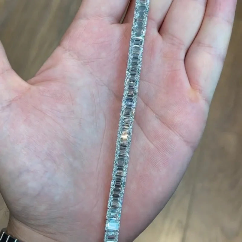 Edler Smaragdschliff Lab Diamant Armreif aus 14k Gold - Hochzeitsarmband für Frauen - Schmuck