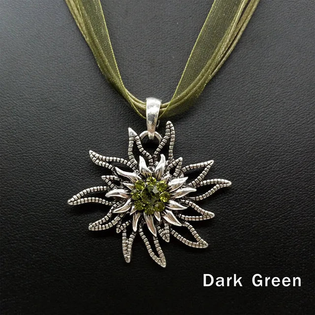 Edelweiss Accessoires für traditionelle Trachtenkostüme mit Strasssteinen