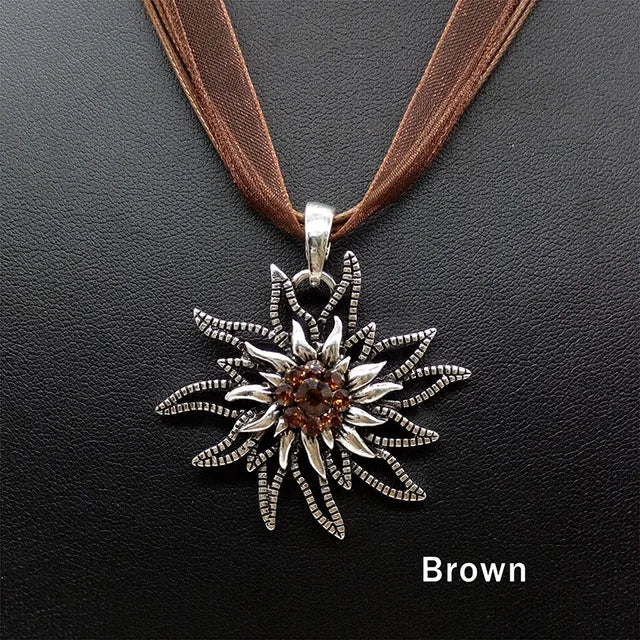 Edelweiss Accessoires für traditionelle Trachtenkostüme mit Strasssteinen