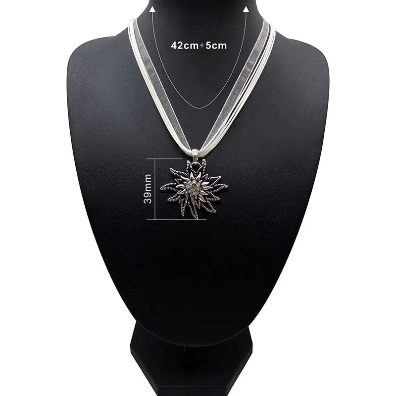 Edelweiss Accessoires für traditionelle Trachtenkostüme mit Strasssteinen