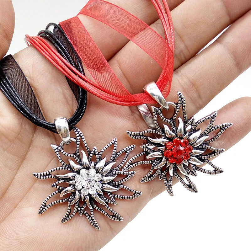 Edelweiss Accessoires für traditionelle Trachtenkostüme mit Strasssteinen