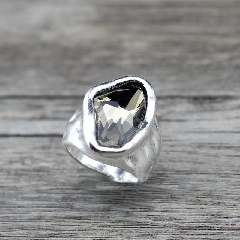 Vintage Unregelmäßiger Kristallring