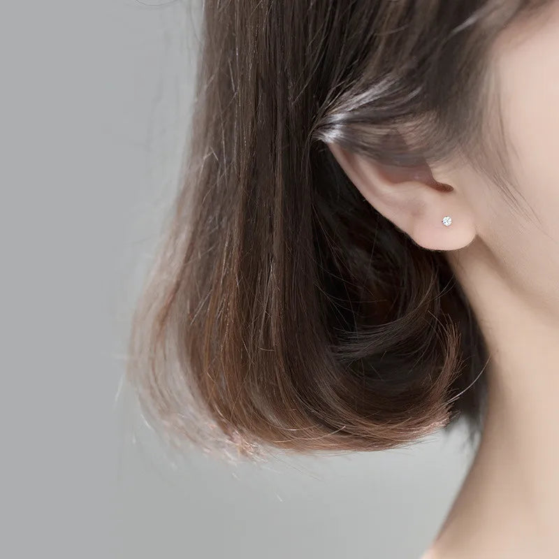 Kleine Ohrringe aus 925er Sterlingsilber | Silberne Steckerohrringe aus 925er Sterlingsilber