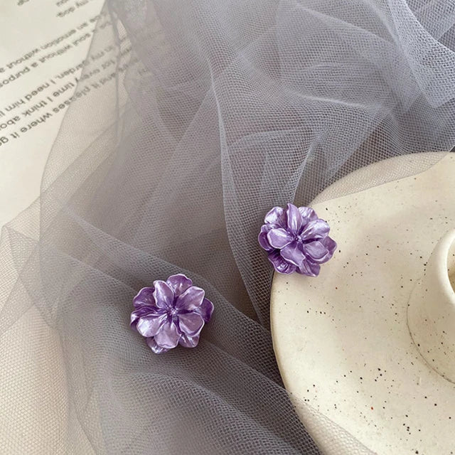 Weiße Blumenstecker für Frauen Blumenohrringe Neue moderne koreanische Mode süße Teenager-Mädchen-Party-Schmuckaccessoires