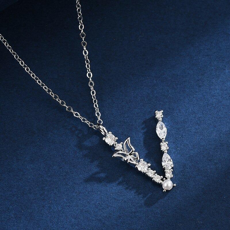 Zirkon Geschmiedet Perle Und Schmetterling Anfangsbuchstaben Anhänger Halskette