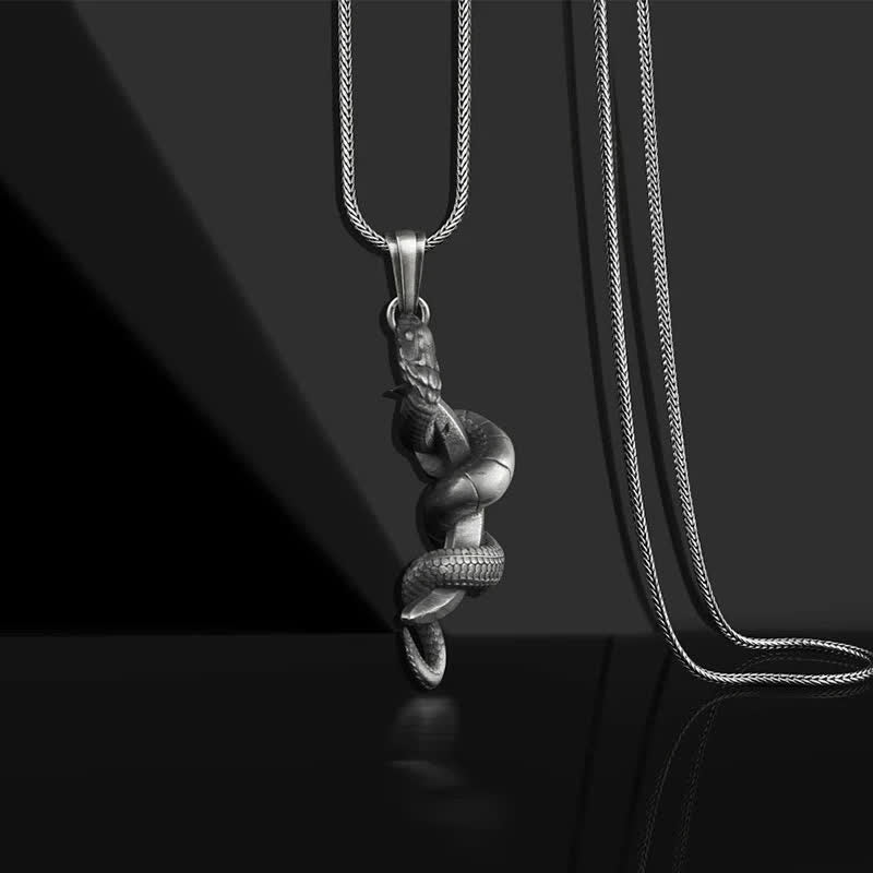 Fantasy -Schlangenpackungs -Halbmond -Halskette