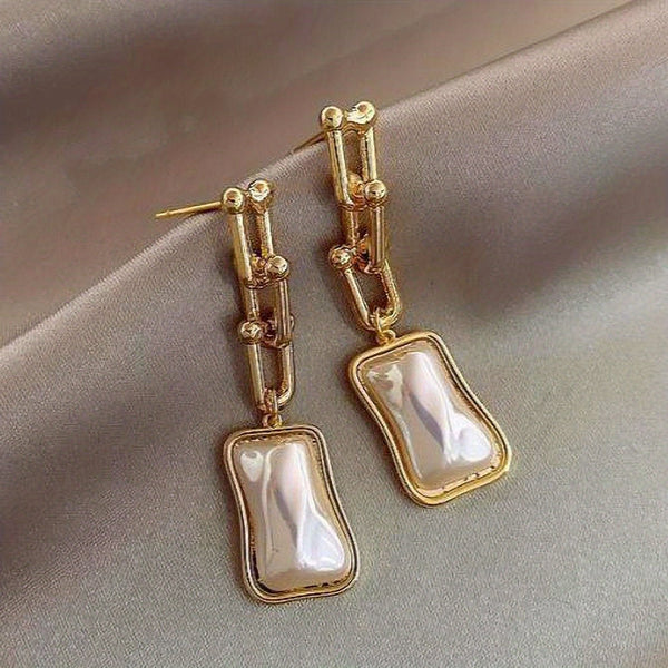 Alessandra Faux Pearl Ohrringe