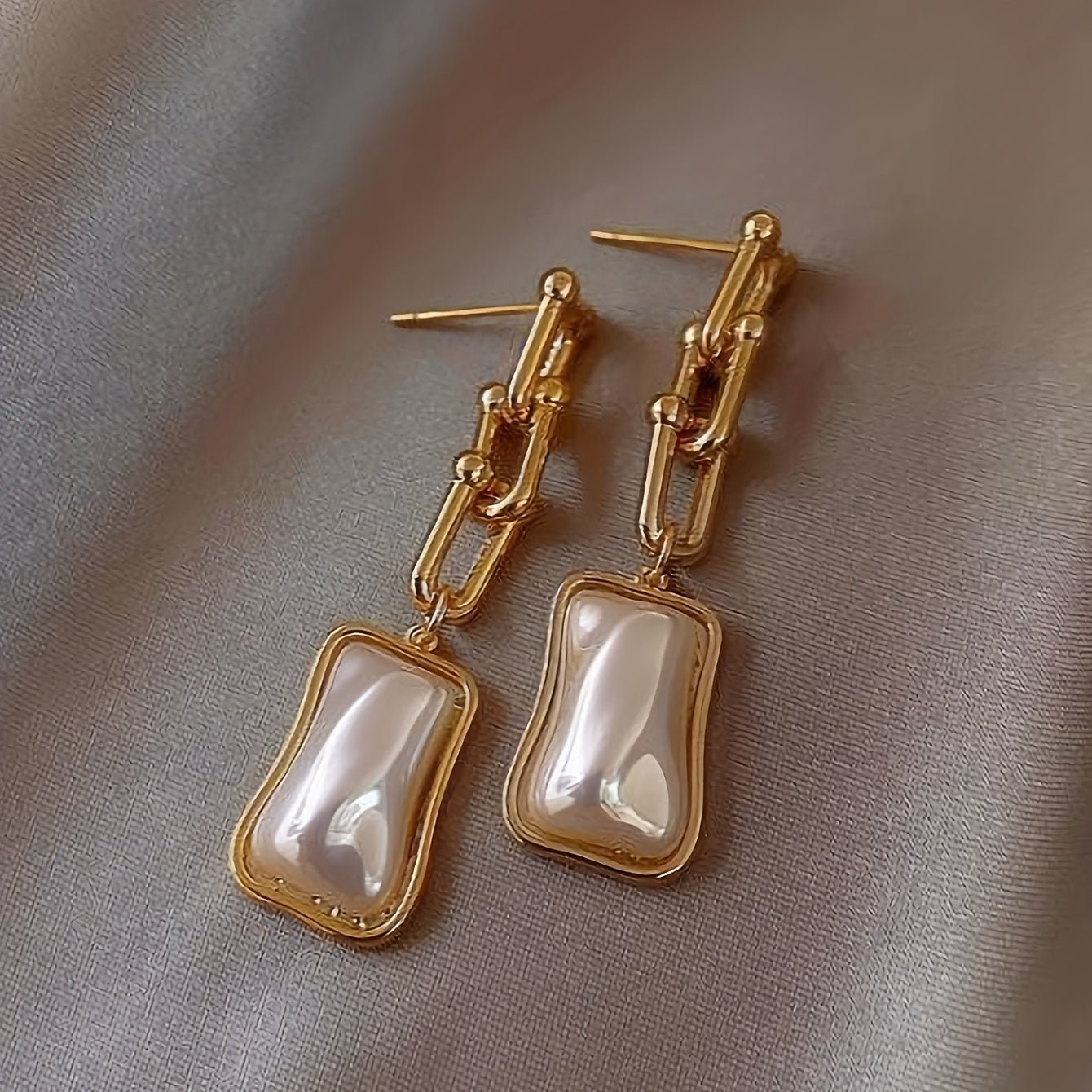 Alessandra Faux Pearl Ohrringe