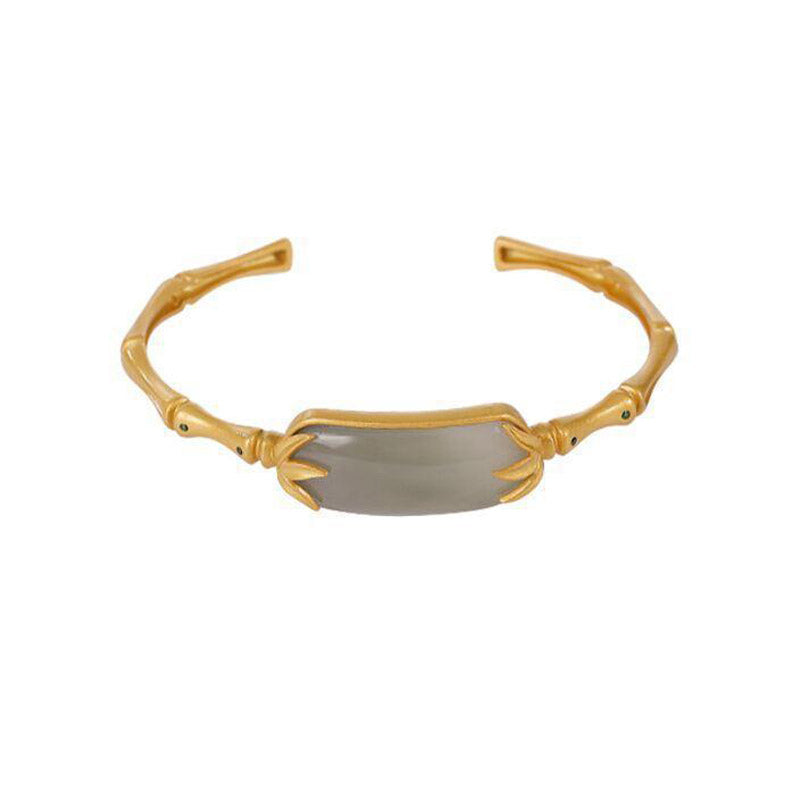 Chavri Glücksarmband aus 925er Sterlingsilber mit weißer Jade, verstellbarer Armreif