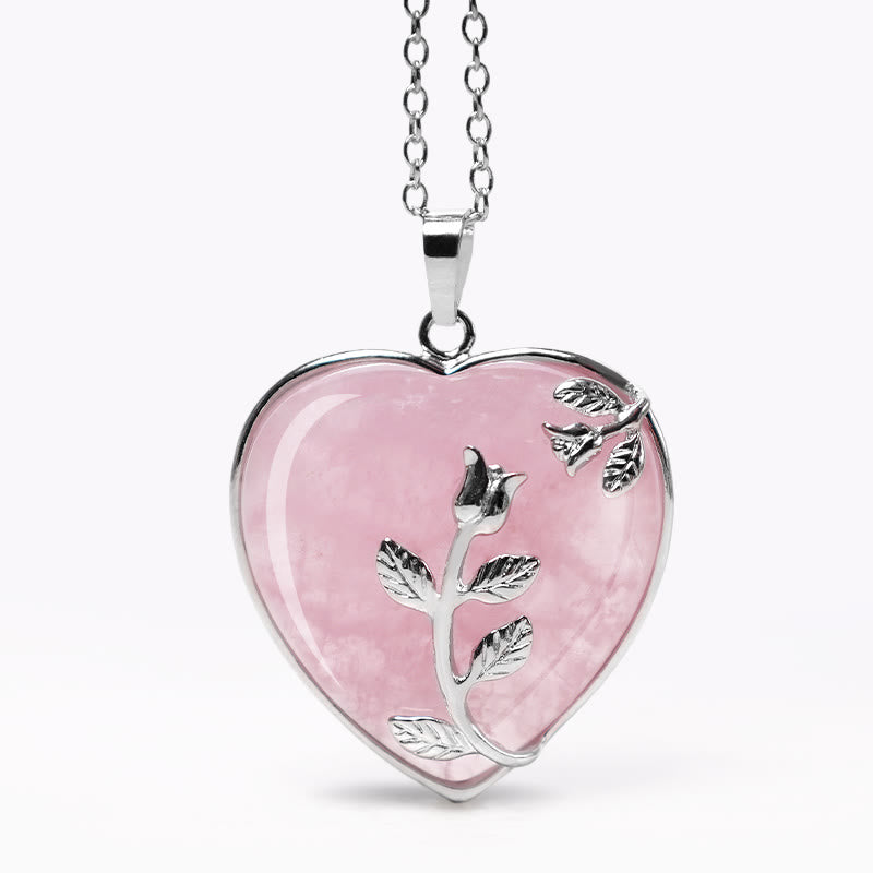 Halsketten mit Herzanhänger aus natürlichen Heilkristallen von Chavri