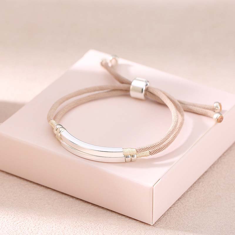 Chavri-Armband aus 925er-Sterlingsilber mit roter Schnur und geschichtetem Zopf