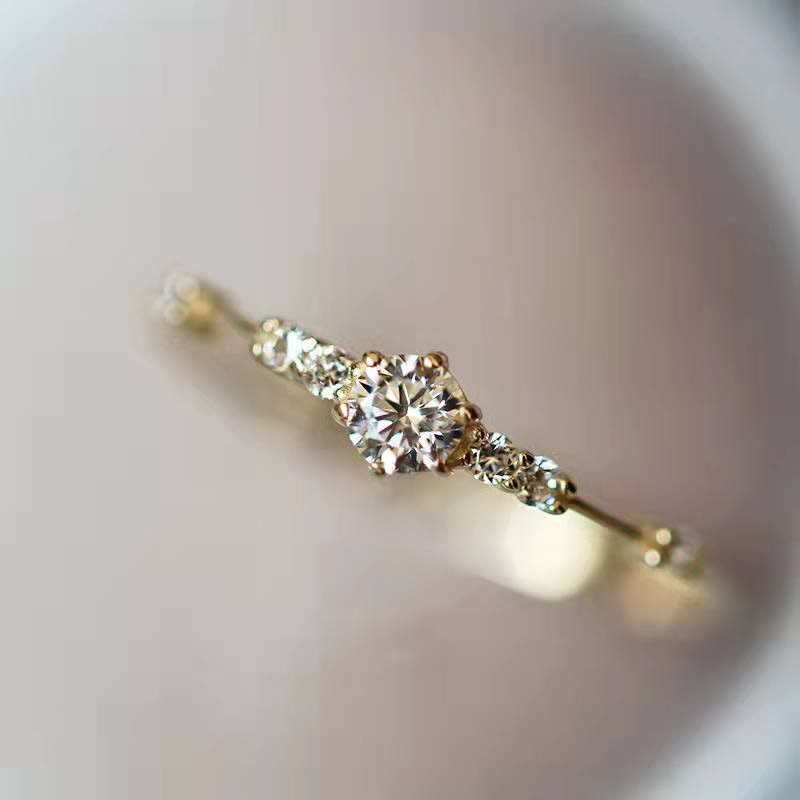 Gold Minimalist Edelstein -Verlobungsring