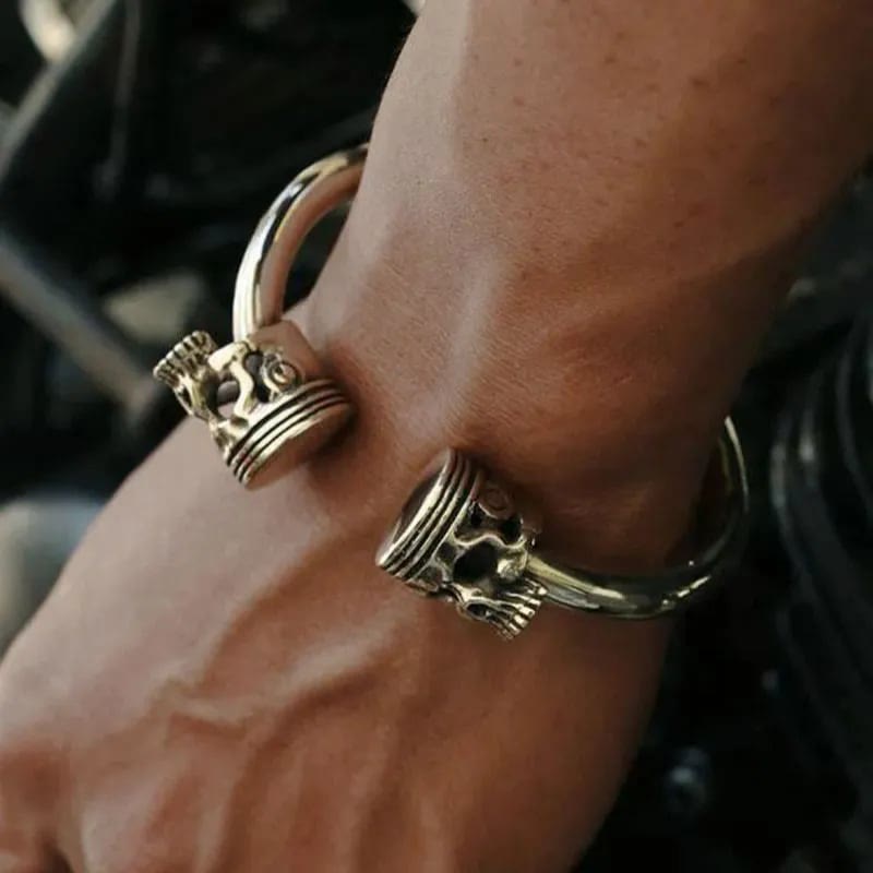 Biker -Kolben -Schädelarmband
