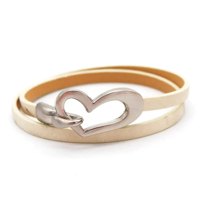 Einfaches Herz-Lederarmband
