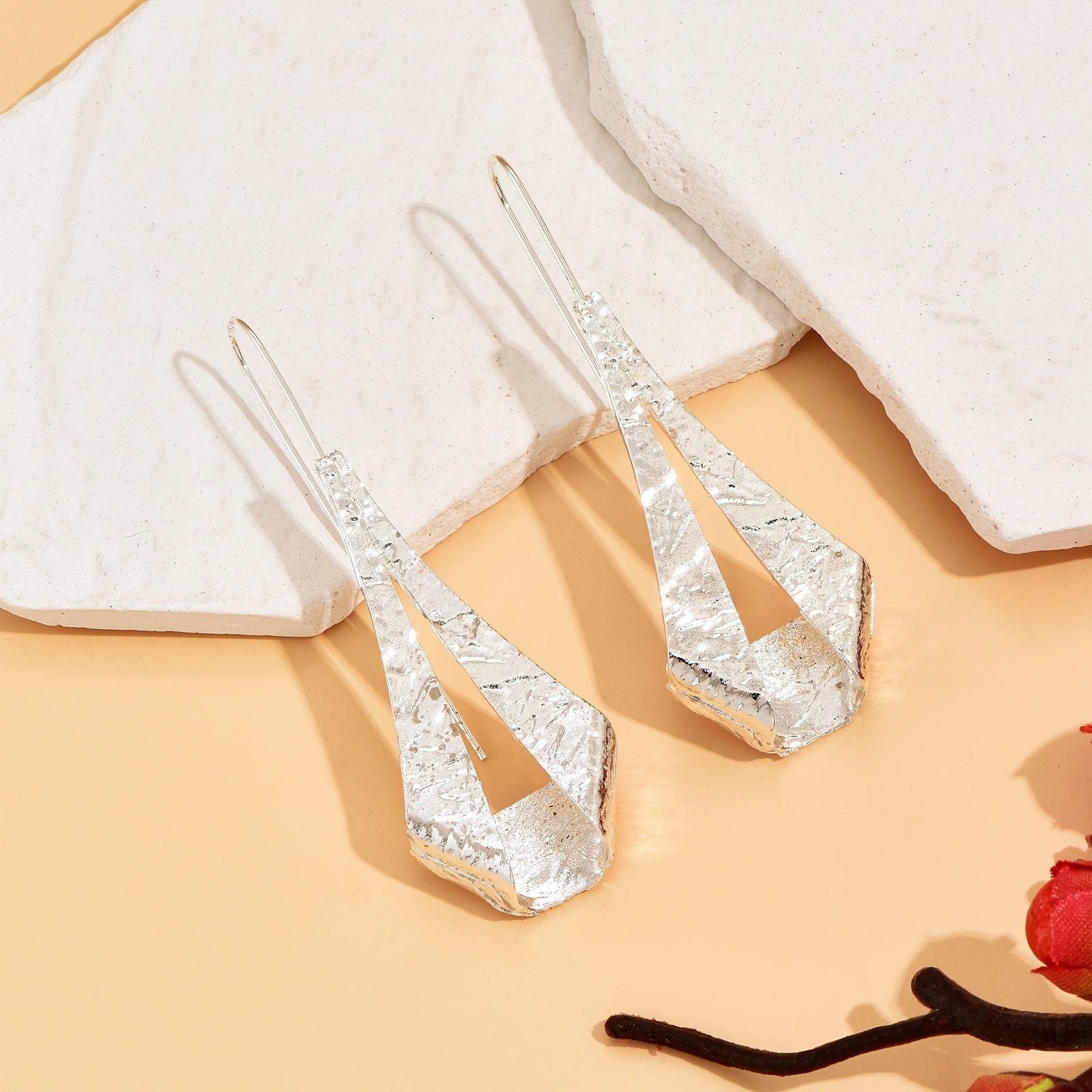 Cosette Geometrische Hohlohrringe