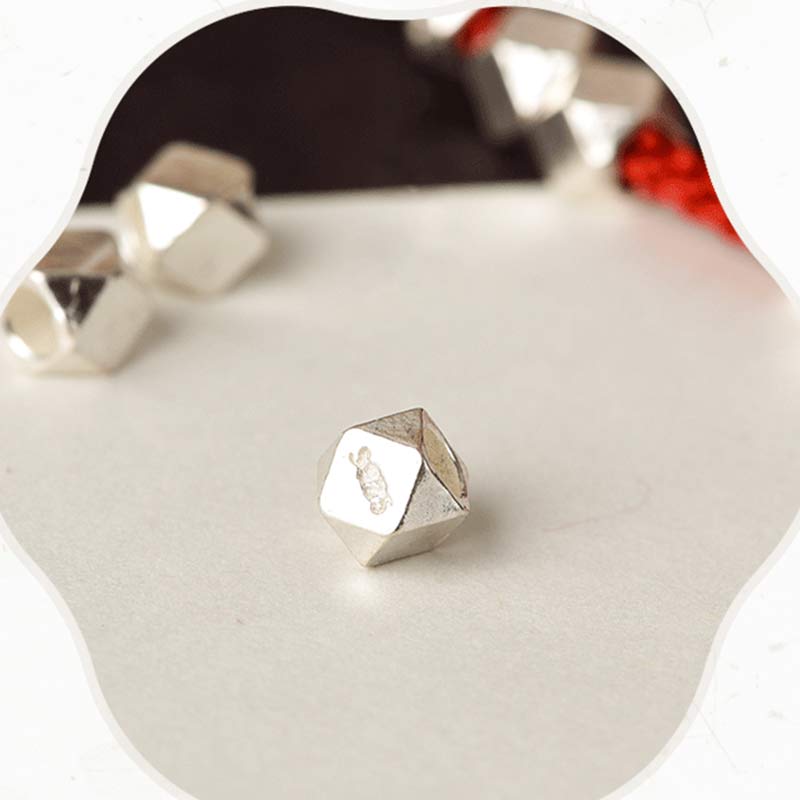 Chavri Fußkettchen aus 925er-Sterlingsilber, rote Schnur, geflochtenes Armband