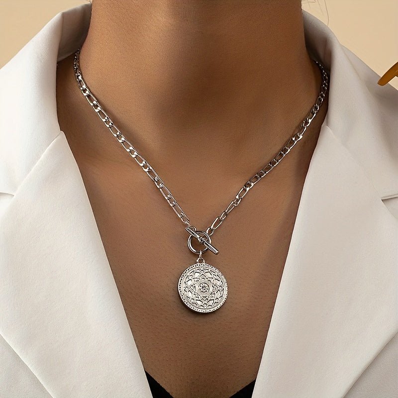 Darlene Luxe Clasp Halskette