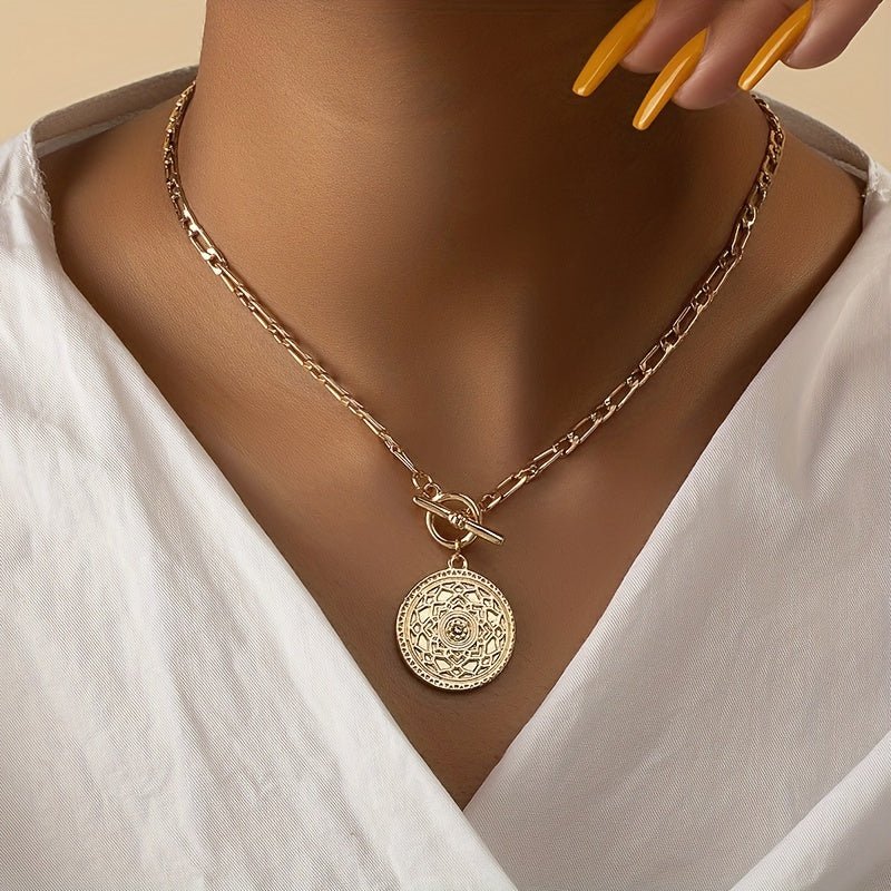 Darlene Luxe Clasp Halskette