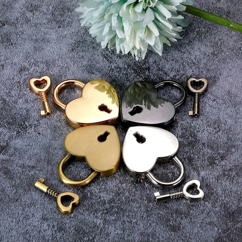 Liebesschloss mit Gravur