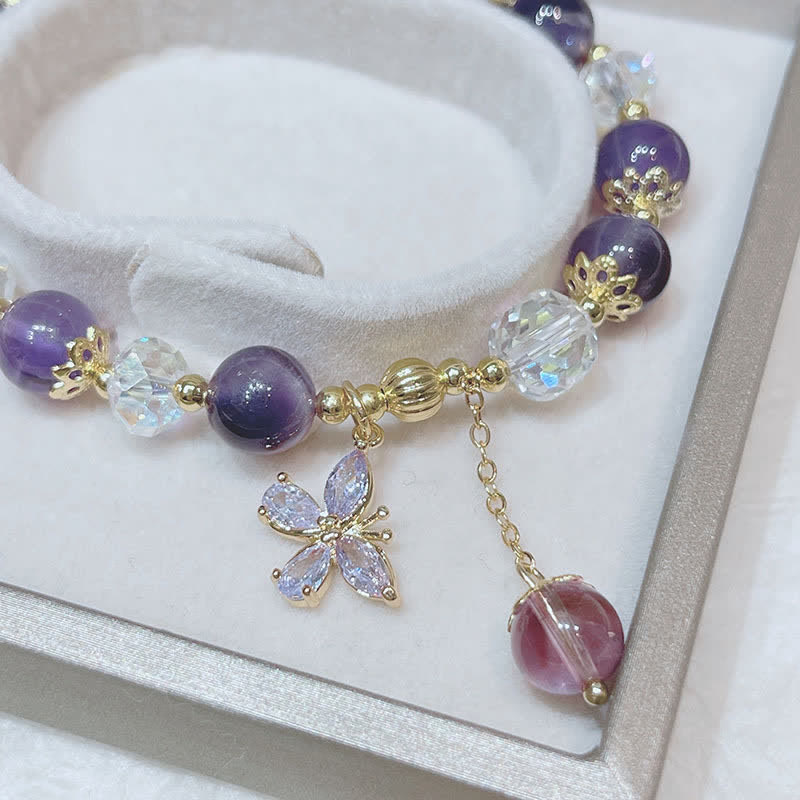 Chavri Charm-Armband mit natürlichem Amethyst-Kristall, spiritueller Schmetterling