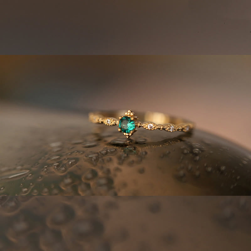 Smaragd Weißer Zirkonia -Ring