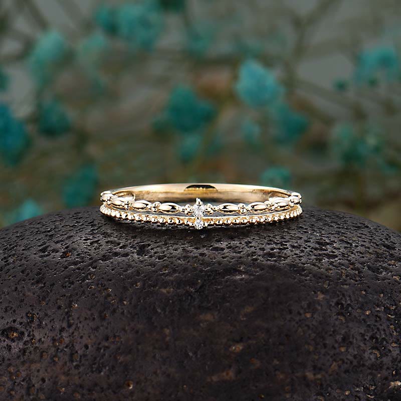 Delicate Milgrain Stapeling Ehering