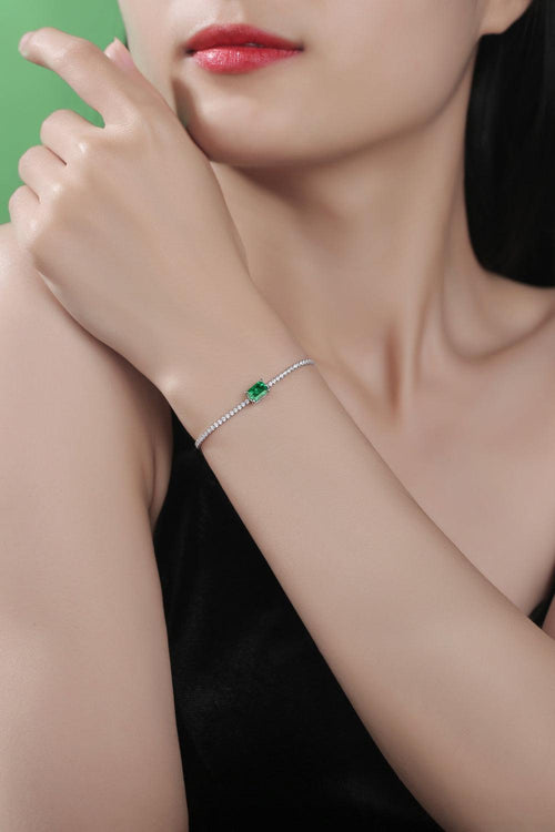 Armband mit 1 Karat, im Labor gezüchteten grünen Smaragden mit Zirkon-Akzent