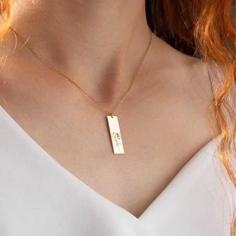 Delikate Geschnitzte Typenschild Geburtsblumenkette