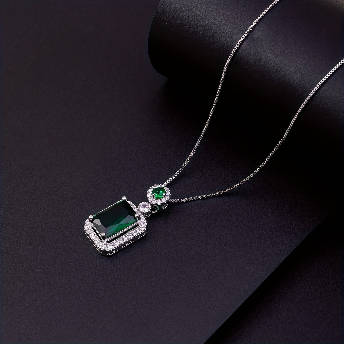 Emmelina Zircon Quadratanhänger Halskette