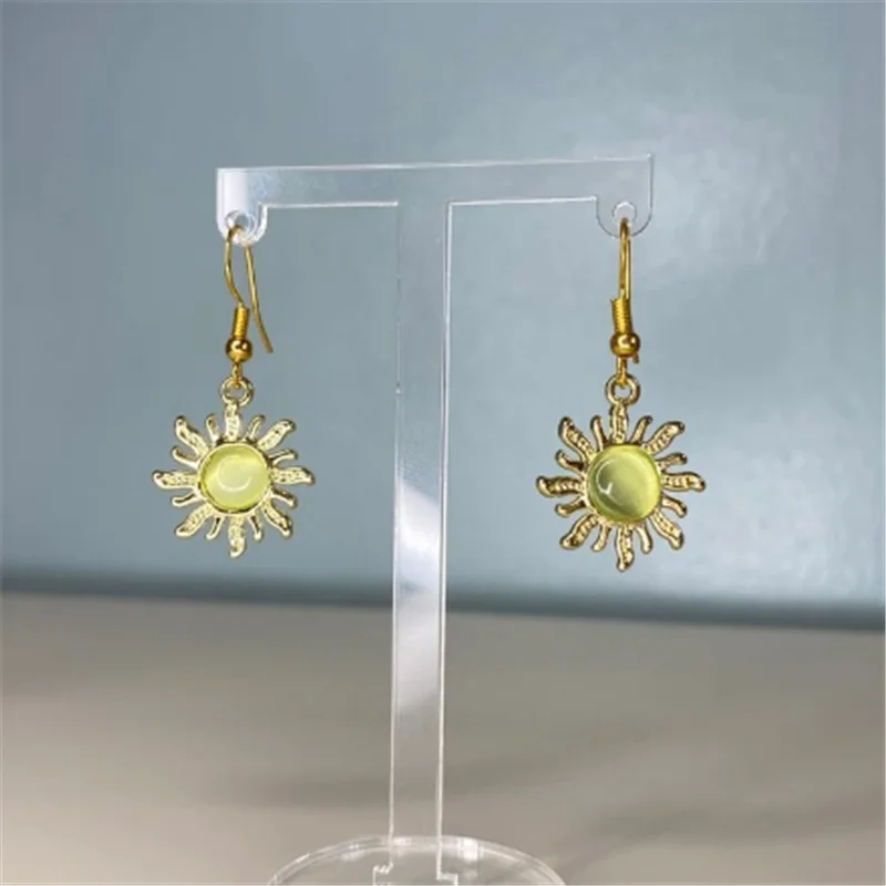 Goldene Sonnenohrringe mit Edelsteinen, Sommer, himmlischer Charme, Geschenke für sie, Damenschmuck