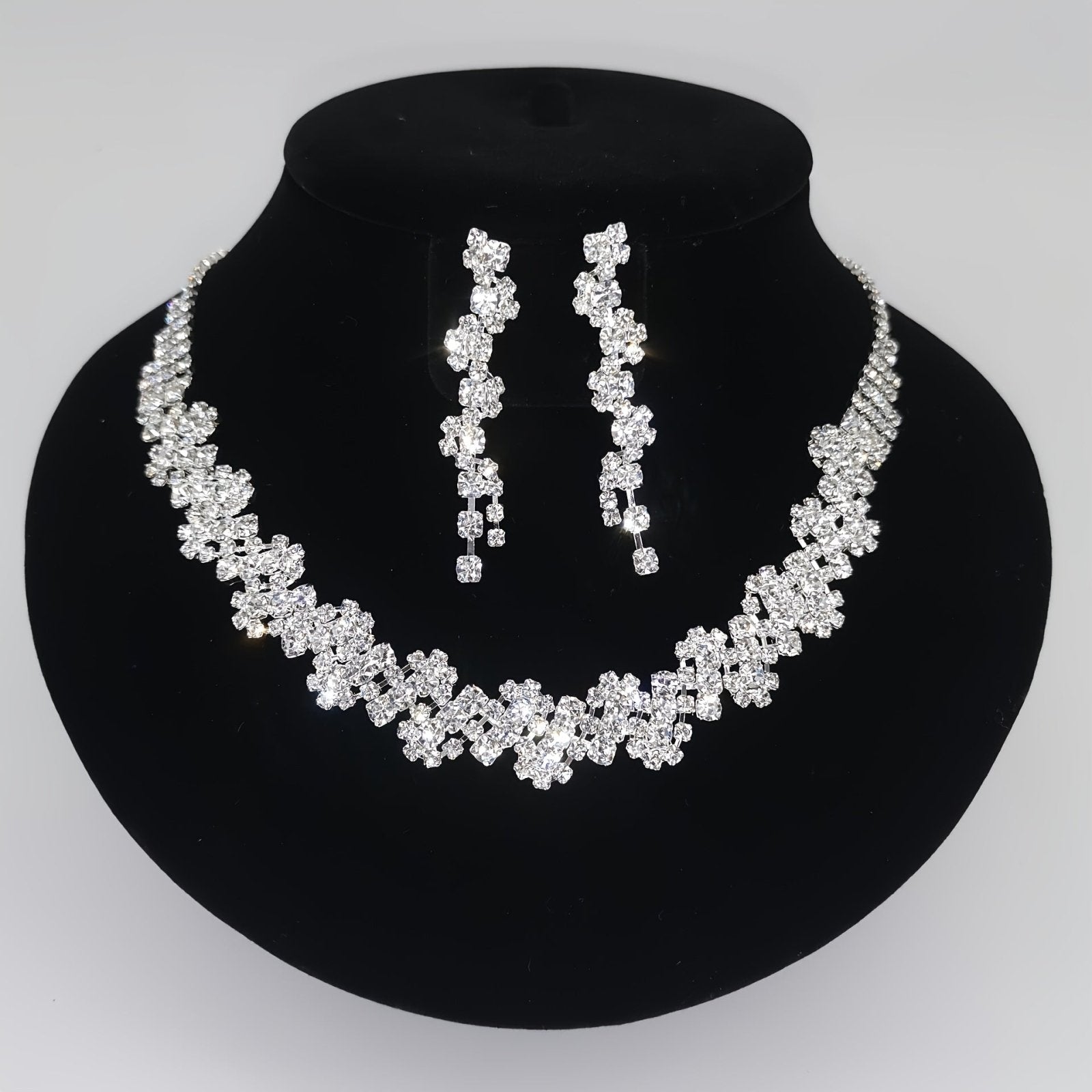 Isabella Elegant Sparkle Set