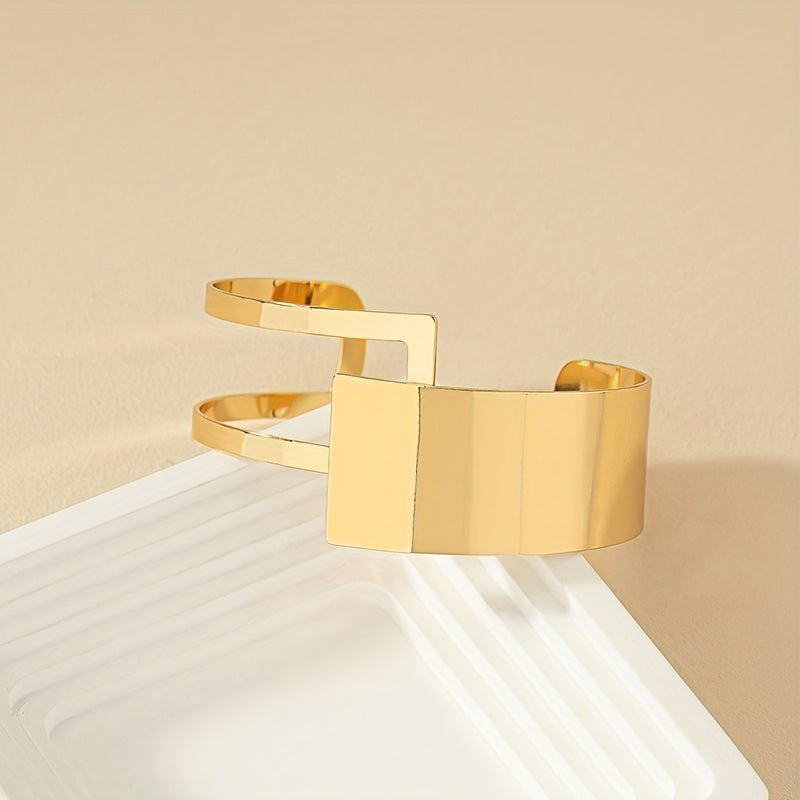 Loretta 14K Gold Plated Armreif