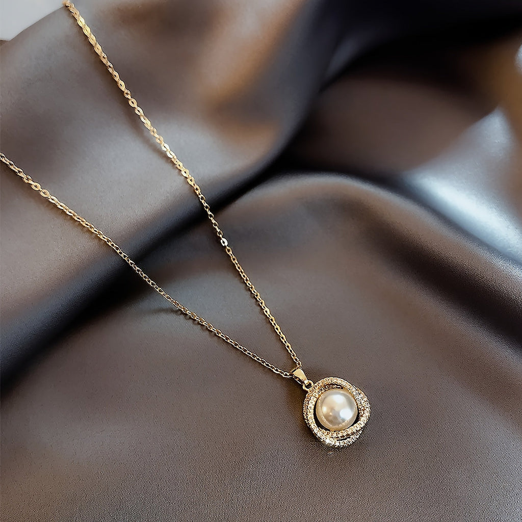 Perlenessenz 18K Gold Plated Halskette