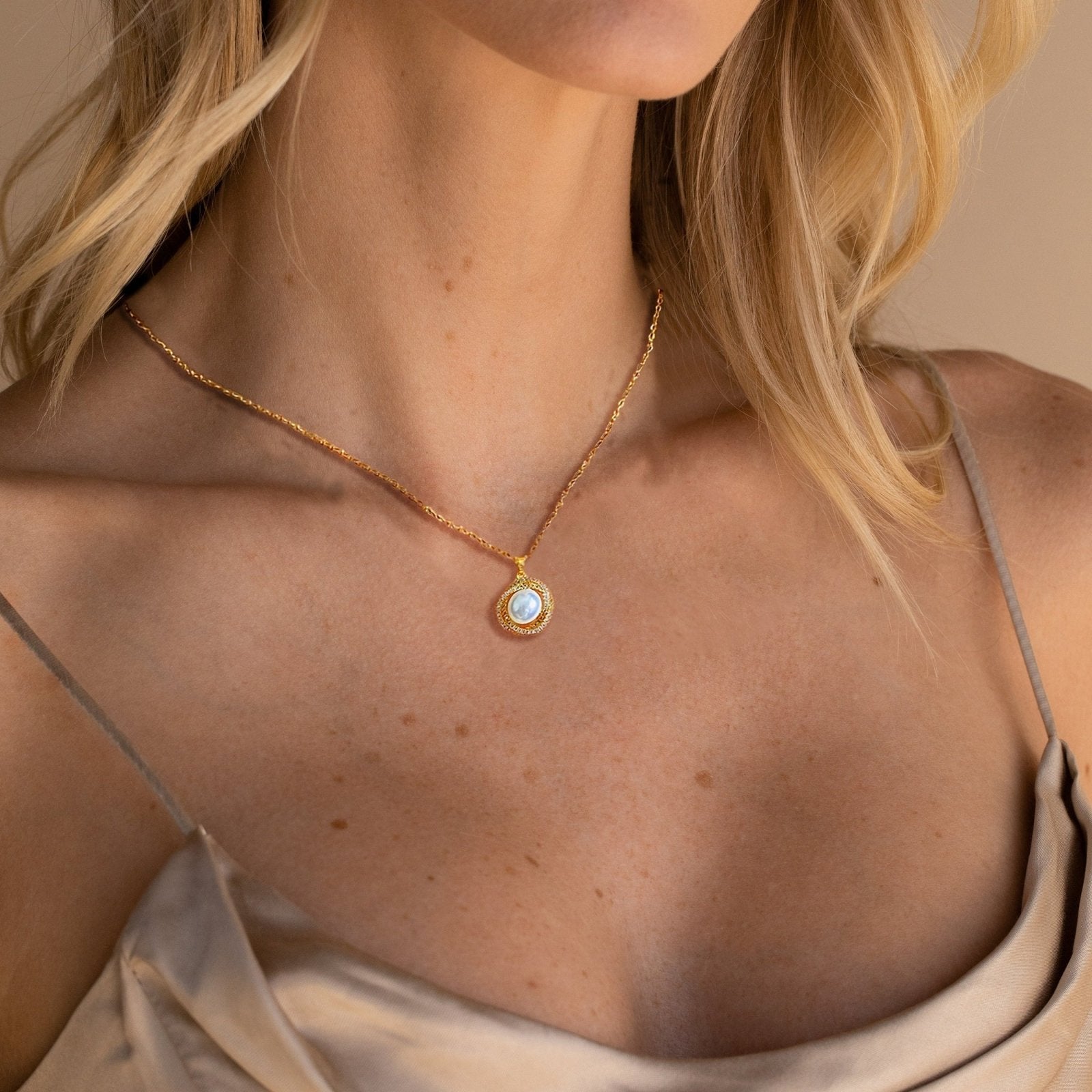 Perlenessenz 18K Gold Plated Halskette