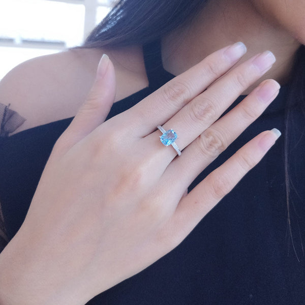 Sky Blue Topaz Solitaire 925 Sterling Silber Engagement Ring