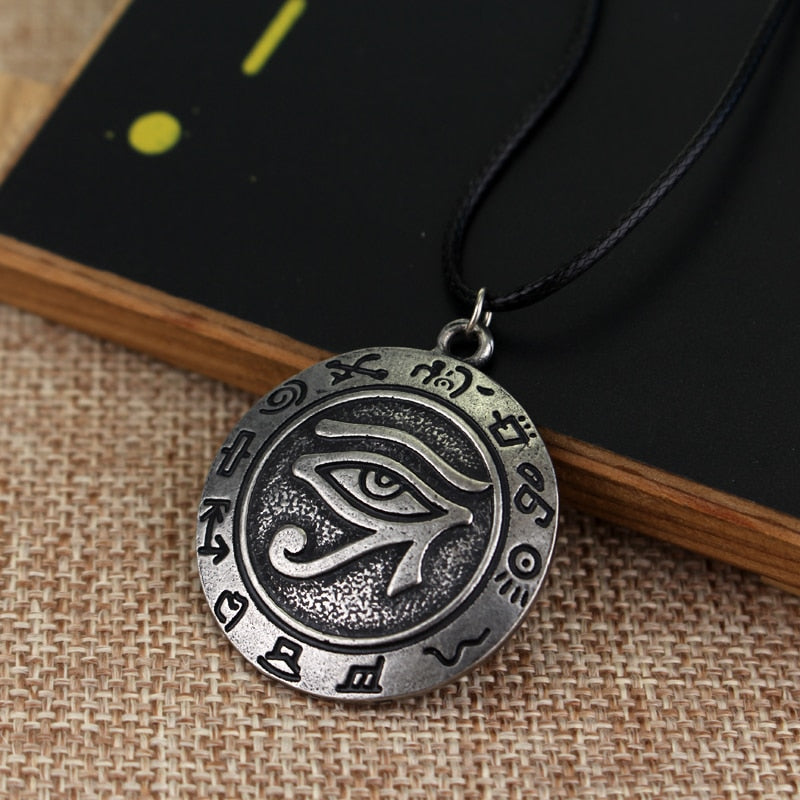 Ägyptisches Auge Des Horus  Charmanhängers In Lederkette