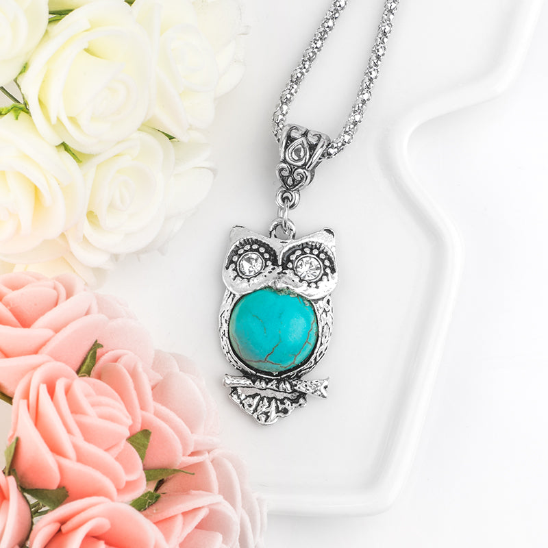 Blauer Opalstein Und Strasseule Anhänger Halskette Frauen Juwely