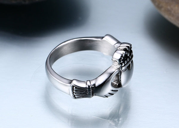 Silberverpackter Titancladdagh  Ring