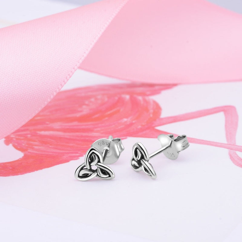 925 Sterling Silver Triquetra Celtics Knotenstudelohrringe