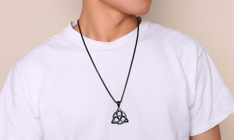Männer Von Männern Schwarzer Keltischer Triquetra Knoten Anhänger Halskette